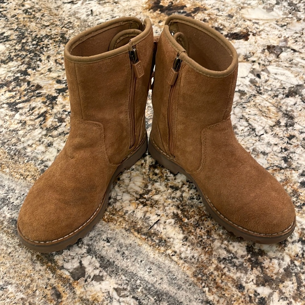 Ugg kids boots with lace up back
